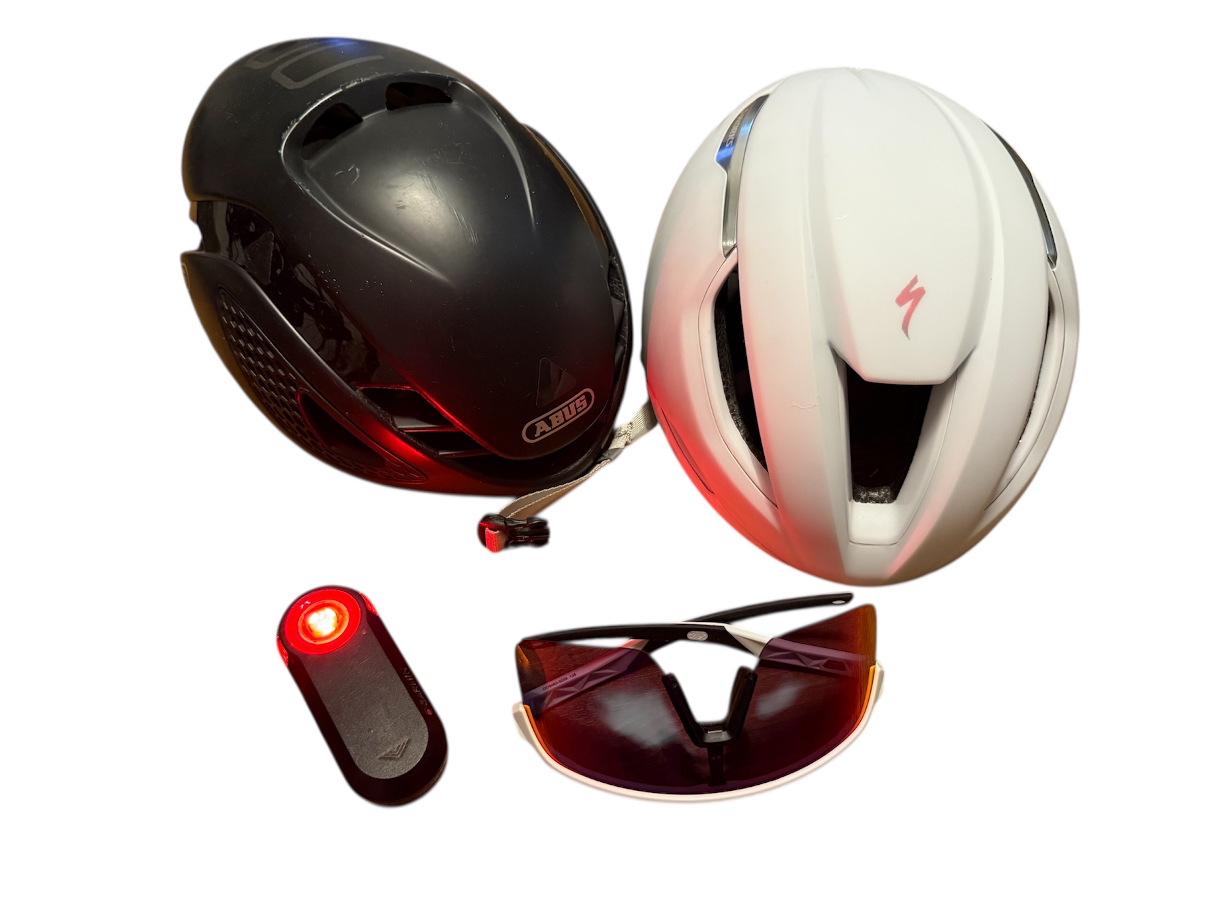 Rennradhelm und Garmin Varia Radar Rennradhelme (Abus Gamechanger und Specialized EVADE) und Garmin Varia Rader - Rennrad Sicherheit